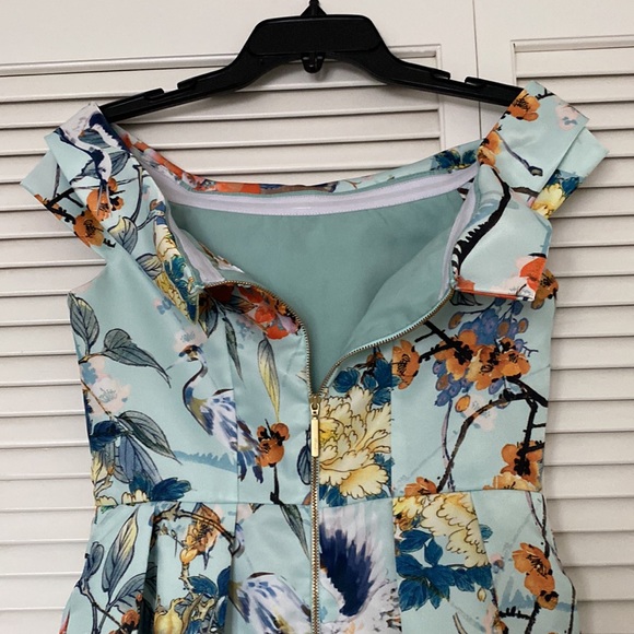 Closet London Floral Off The Shoulder Dress - Picture 3 of 8